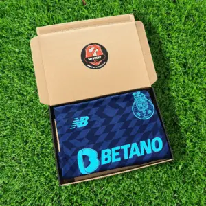 FC Porto voetbalshirt uit Mystery Kit box